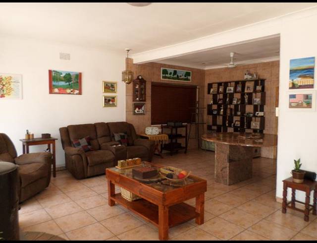 3 BEDROOM HOUSE FOR SALE IN MARLANDS